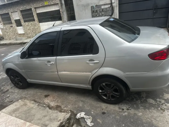 Fiat Siena EL Celeb. 1.4 MPI Fire Flex 8V 4P 2012
