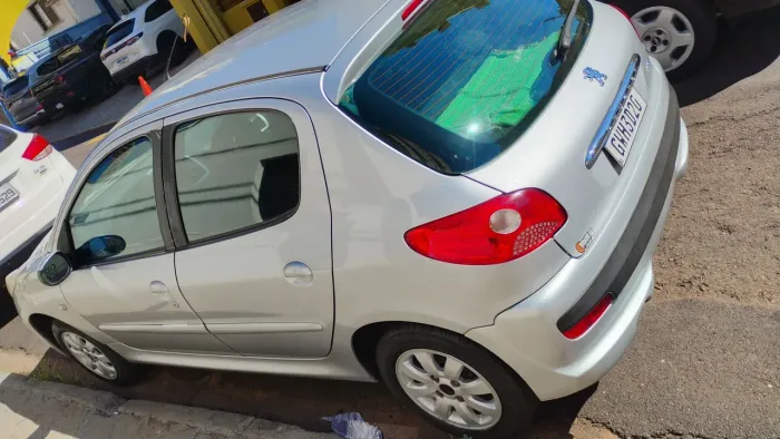 Peugeot 207 XR Sport 1.4 Flex 8V 5P 2011
