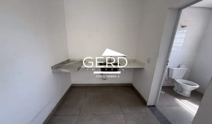 Galpão Comercial Para Locação na Av. dos Autonomistas Osasco | 550 m² Construídos | Trifá