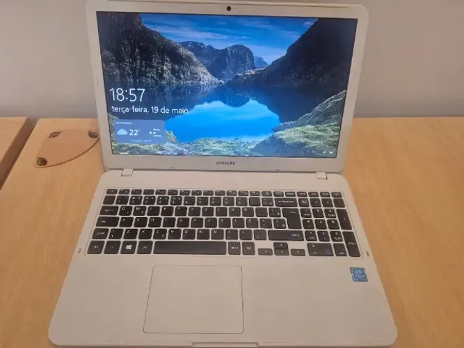 Notebook Samsung essentials tela 15.6