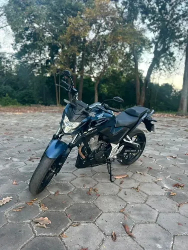 CB 300 SEMINOVA / MOTO