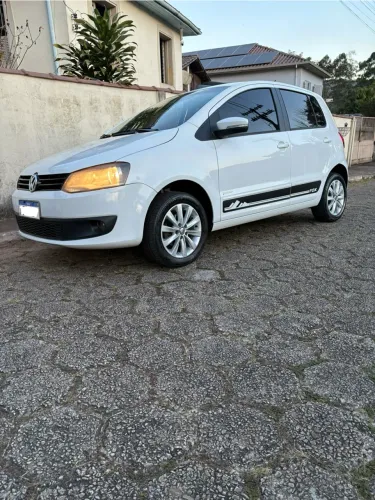 Volkswagen Fox 1.6 MI Total Flex 8V 5P 2013