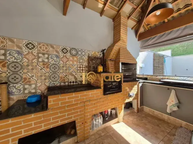Casa à venda 4 quartos Urbanova Premium com piscina