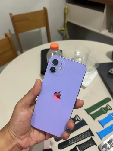 VENDO IPHONE 12