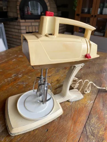 Batedeira Vintage Walita- Funcionando
