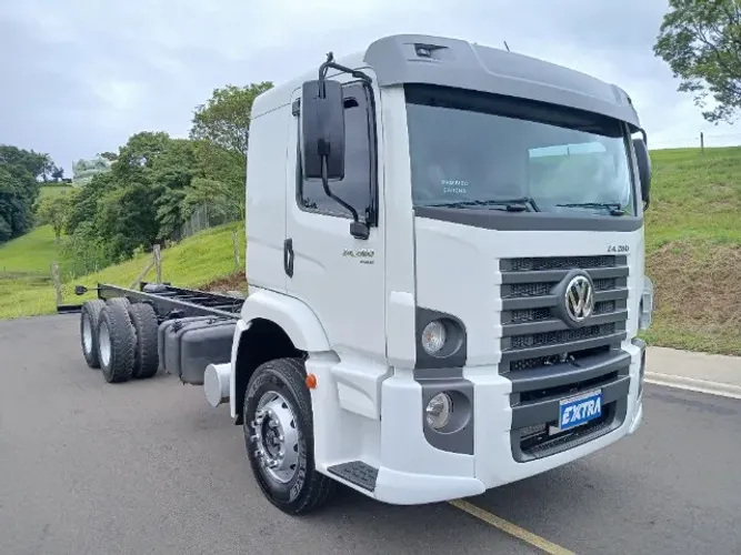 VW/24.280 PRIME CONSTELLATION MANUAL 6X2 2022