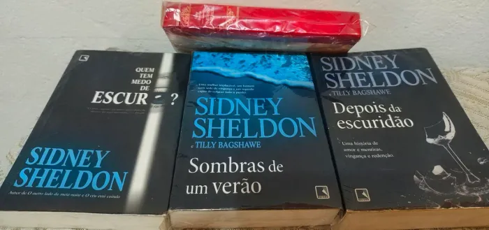 Kit de 4 livros de Sidney Sheldon