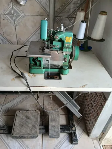 Máquina de costura