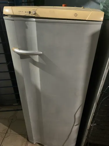 Geladeira toda boa 400