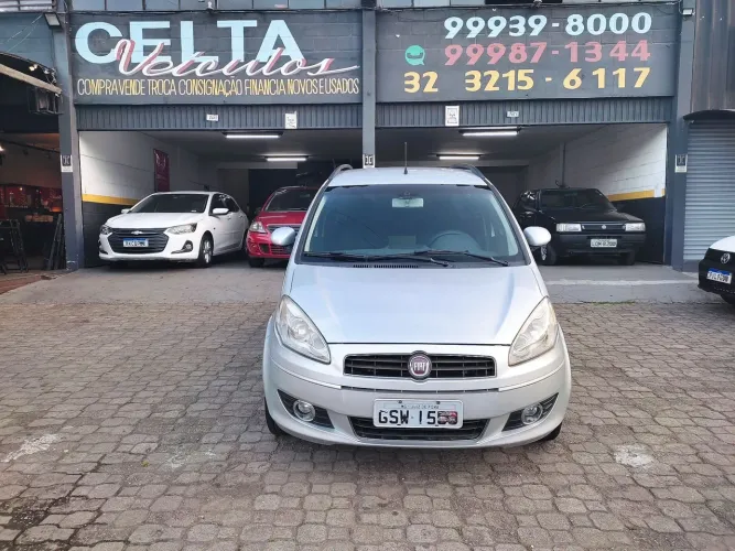 Fiat Idea Attractive 1.4 Fire Flex 8V 5P 2012