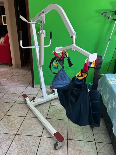 Guincho Hidráulico Dellamed 180kg manual cesto incluso