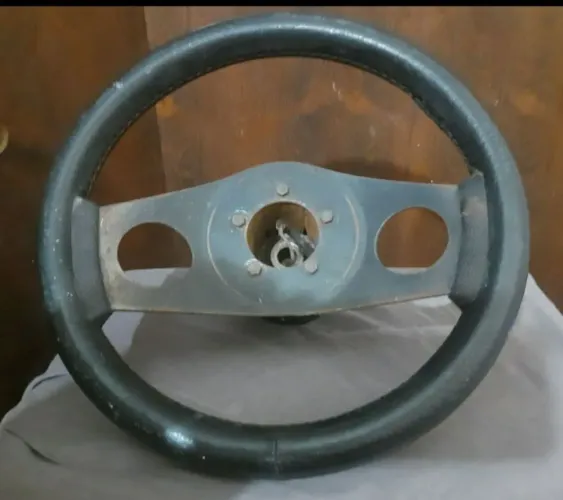 VOLANTE ESPORTIVO ANOS 70/80 PARA PUMA, FUSCA ENTRE OUTROS VW