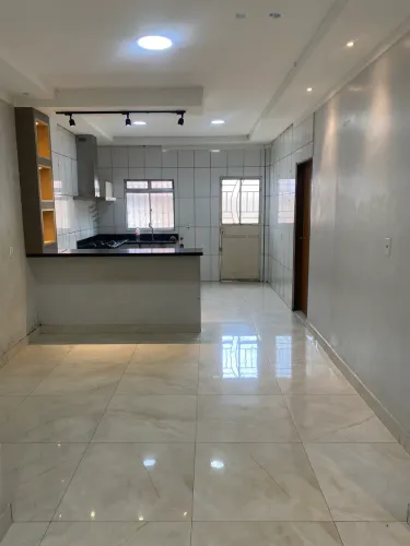CASA À VENDA ZONA ZESTE - À VISTA
