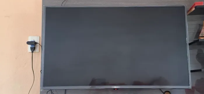 Smart TV LG 43 Full HD - 43LM6370PSB - Impecável