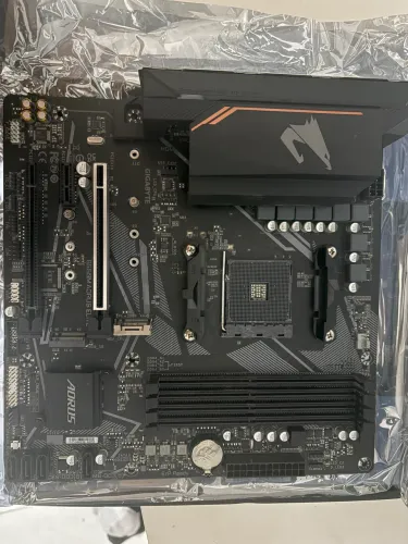 Placa mãe AORUS Elite B550M AM4