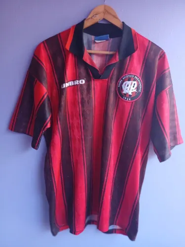 Camisa antiga do Atlético Paranaense