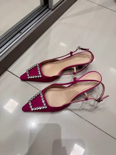 Scarpin Arezzo tamanho 36