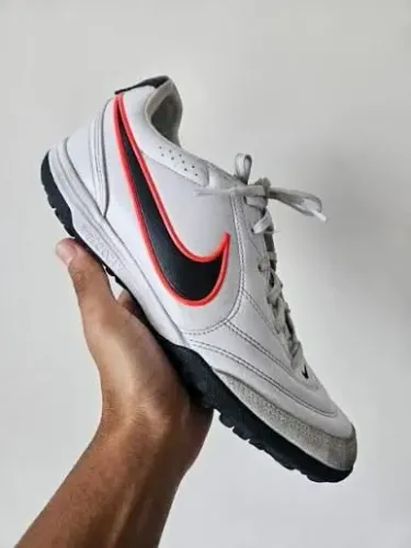 Chuteira Nike Society Tiempo Ligera Pro 42 usada 1 vez