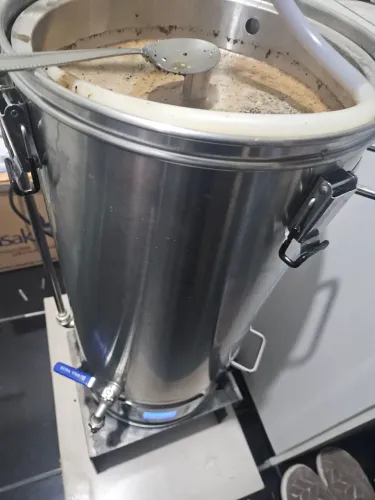 Panela automatizada de cerveja