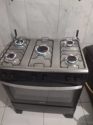 Fogão Itatiaia 5 bocas funcionando perfeitamente