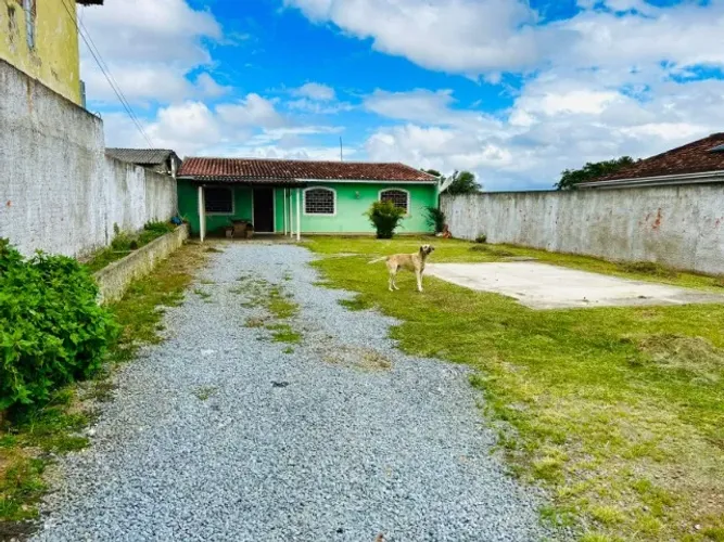 Casa com terreno amplo na Av. José Milek Filho - Alm. Tamandaré - Próximo ao Santa Cândida
