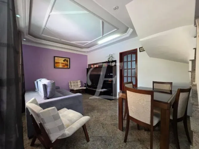 Casa em condomínio à venda | 120m² | 3 dormitórios | 1 suíte | 2 vagas | Pedra Branca - Sã