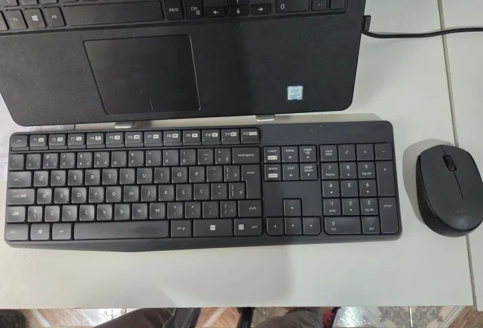 Kit teclado e mouse Logitech