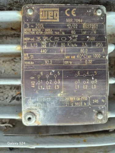 Motor Elétrico WEG 50 CV Trifásico 440V - 3560 RPM - Industrial
