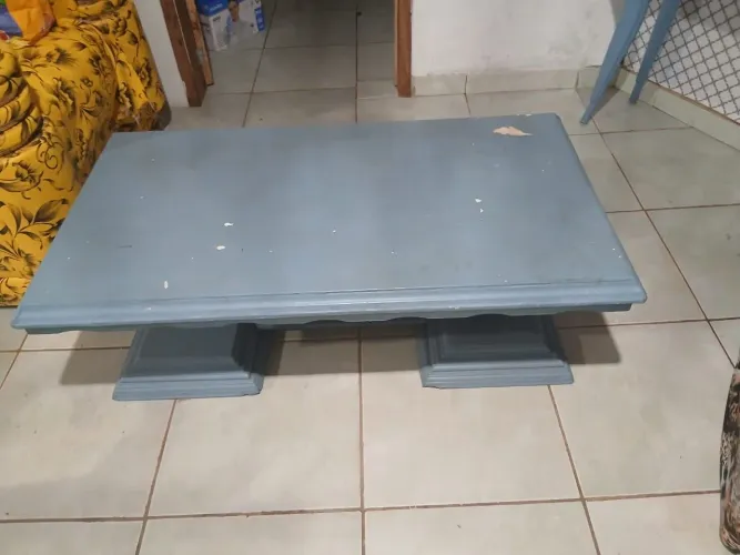 Mesa de centro de centro em madeira painel e aparador em mdg grosso tudo 500$