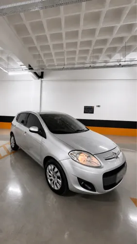 Fiat Palio Essence 1.6 Flex 16V 5P 2014