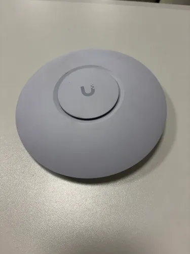 Access Point Ubiquiti UniFi U6+ (U6 Plus) Wi-Fi 6 Seminovo