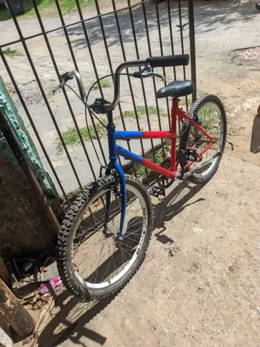 Bicicleta aro 24 unissex juvenil revisada pronta para uso 