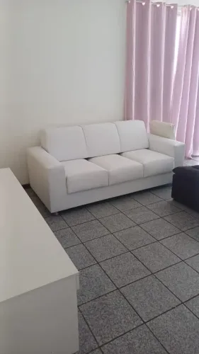 Alugo Apto Mobiliado com 02 Quartos na Av Augusto Montenegro Cond Vila das Roseiras