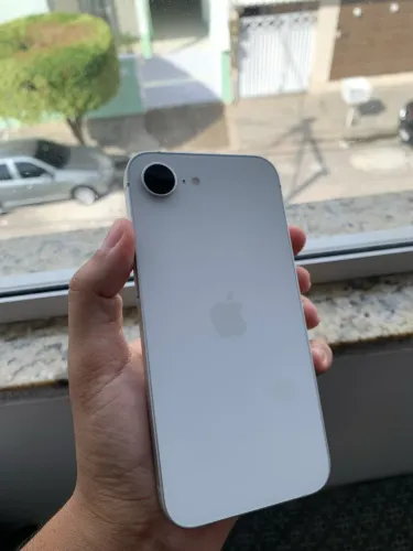 iPhone 16e Novo