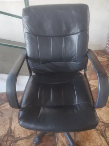 Vendo cadeira de escritório!
