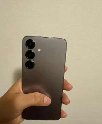 Samsung S25 