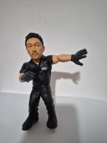 Boneco Mario Yamasaki UFC Oficial