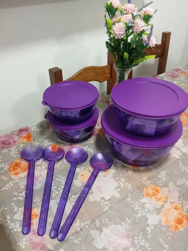 Linha Clear Tupperware