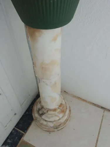 Vendo pé de mármore antigo 