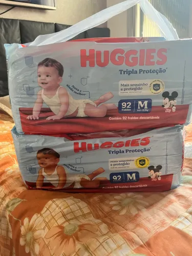 Fralda Huggies tamanho M