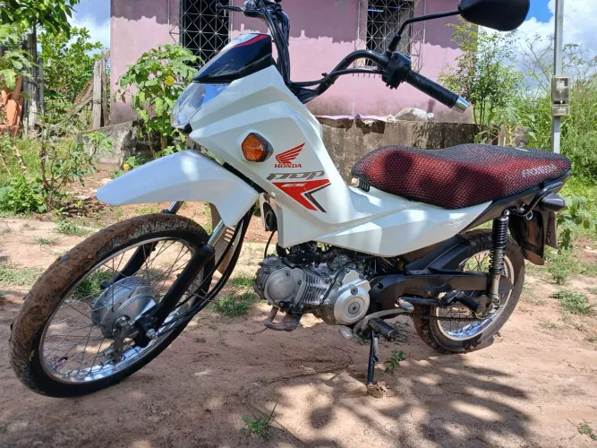 Honda pop 110cc em dias com 5 mil km revisões na Honda ainda