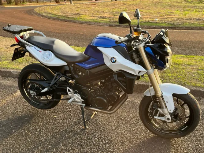 2017 BMW F800R Premium Impecável Revisada na BMW Baixa KM e Pneus Novos