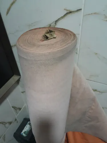 Vendo 30M de courino na cor laranja 
