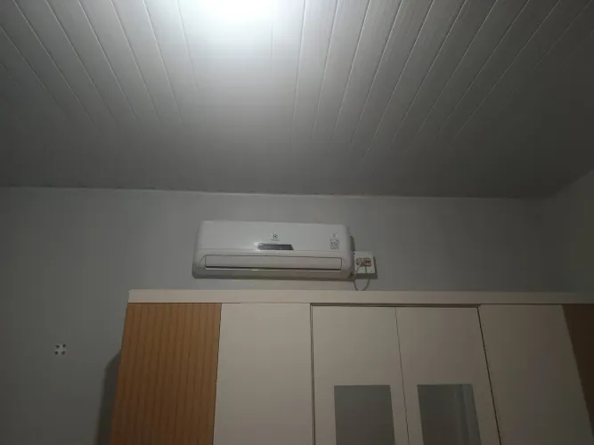 Ar condicionado Eletrolux convencional Eco Turbo 12.000 BTUs 