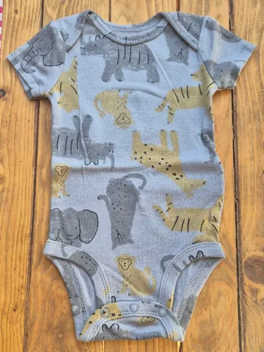 Bodys Carter's Originais - Tamanho 3 Meses