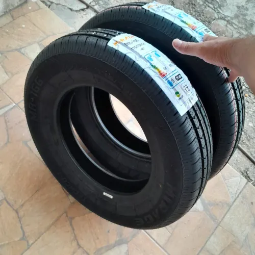Vendo 2 pneus 175 75 14