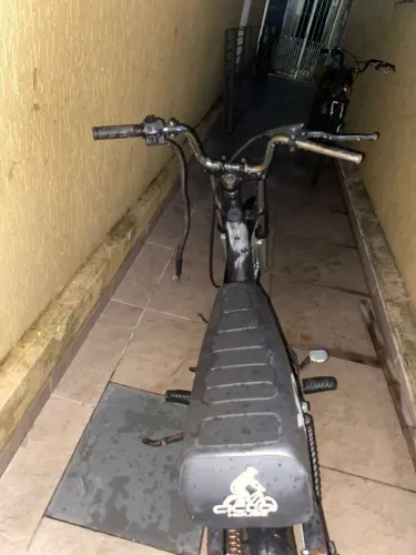 Quadro de Mobilete com Motor de Quadriciclo 