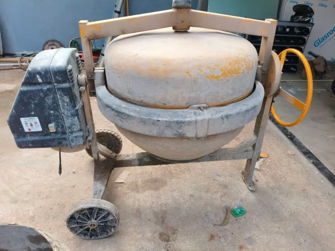 Betoneira CSM 400L