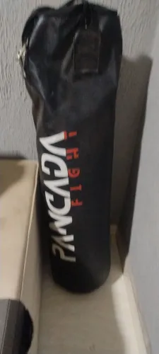 Vende-se saco de boxe 1 mês parado ótimo estado