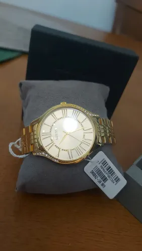 Relógio da Guess banho de ouro novinho